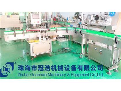 旋蓋機(jī)，鋁箔封口機(jī)，貼標(biāo)機(jī)，噴碼機(jī)，整套生產(chǎn)線(xiàn)已完成生產(chǎn)送貨至客戶(hù)公司
